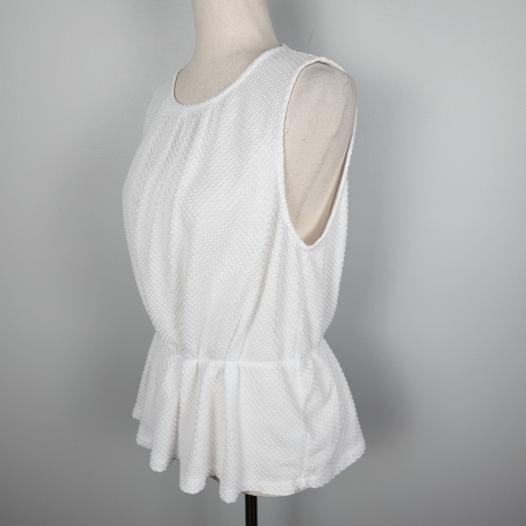 EUC J. Crew White Swiss Dot Sleeveless Top Size Medium - Picture 5 of 11